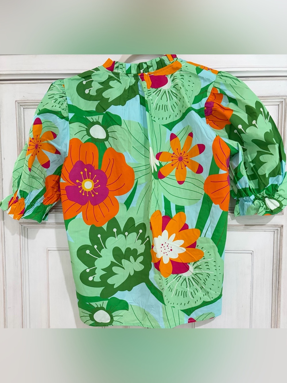 NWT SZ L Maude Vivante Vibrant Floral Top in Green, Orange & Magenta - Picture 3 of 7